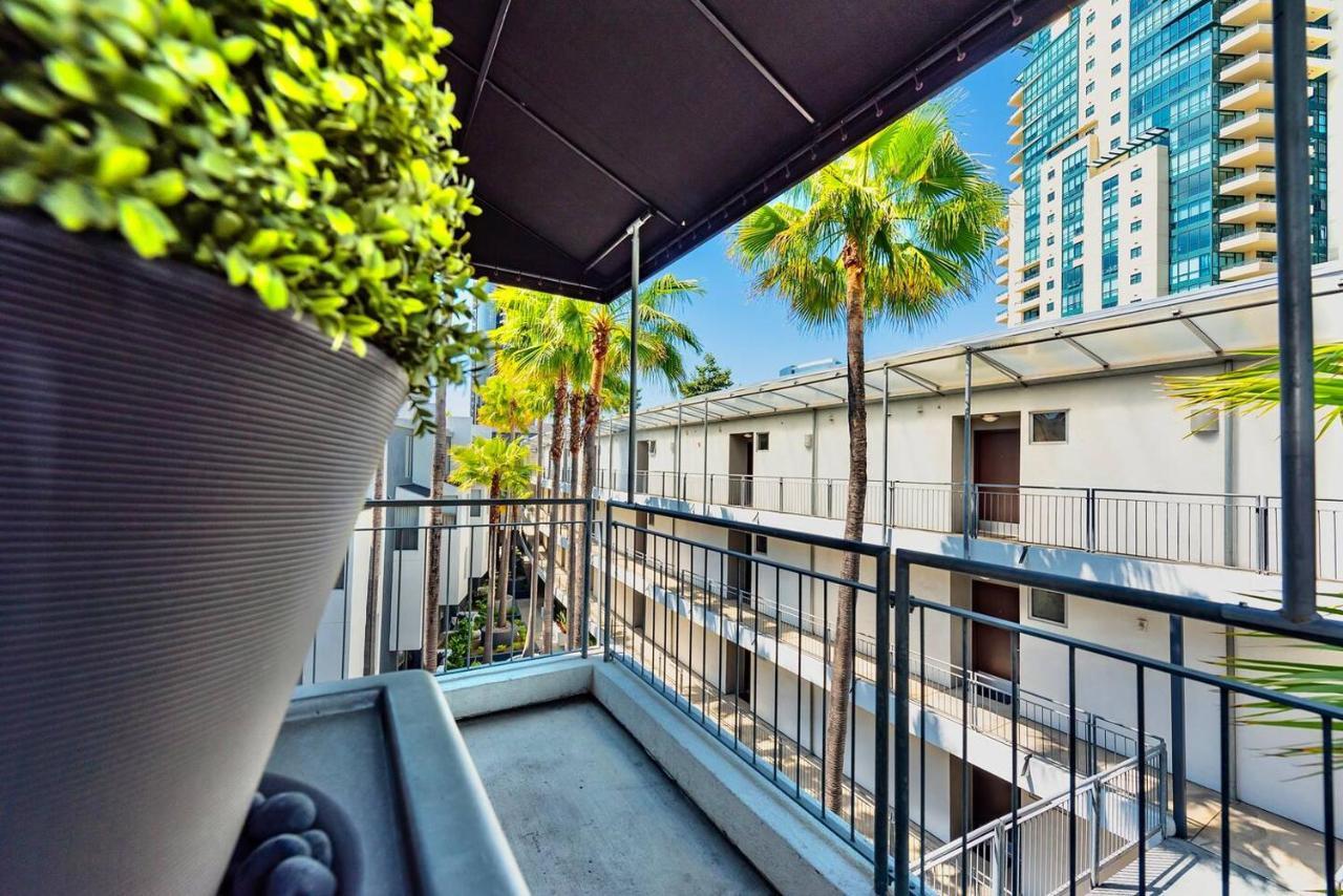 Apartment Luxurious Walking Distance To Bay! San Diego
